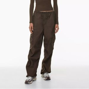 Aritzia TNA Squad Pocket Parachute Pant